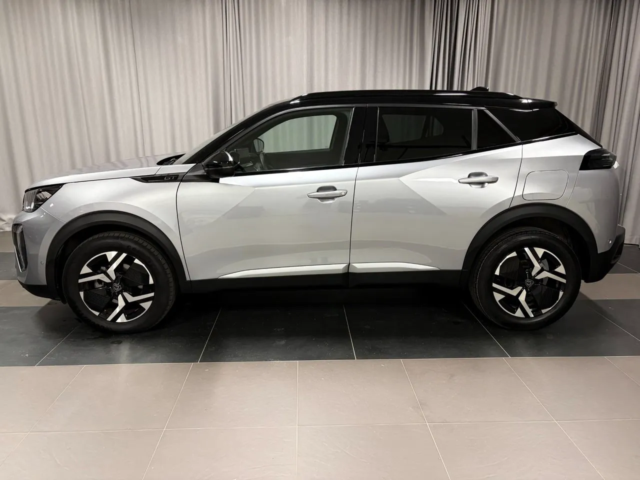 Peugeot 2008 bild 2