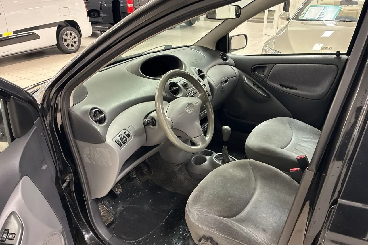Toyota Yaris bild 5