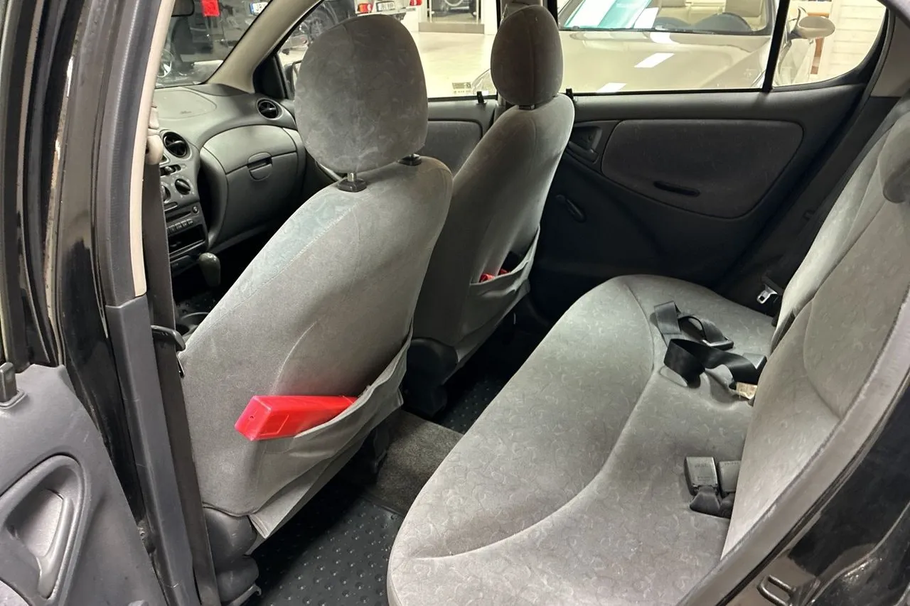 Toyota Yaris bild 6