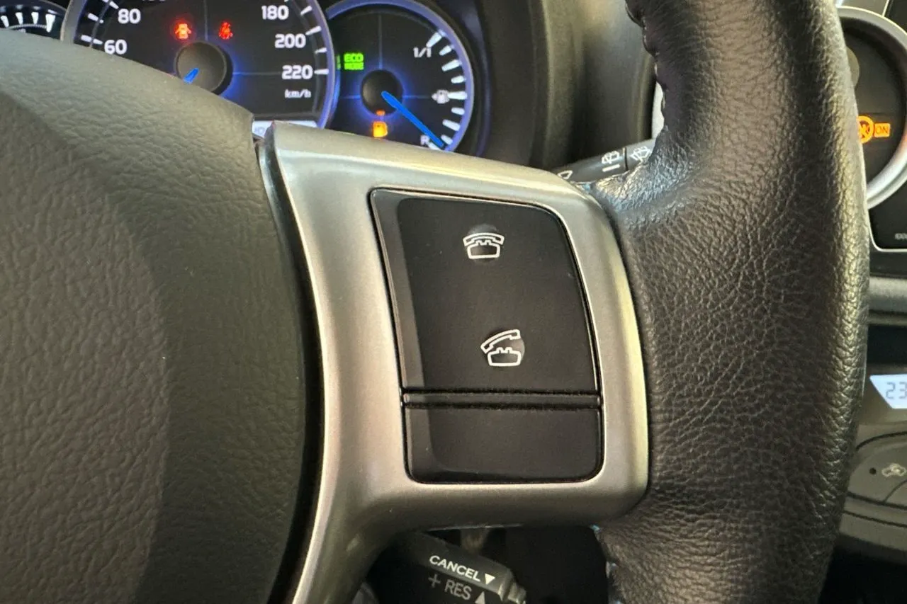Toyota Yaris bild 16