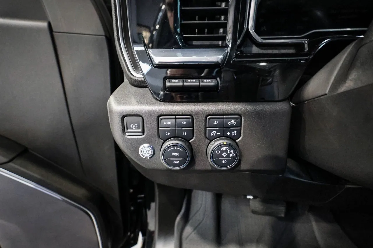 Chevrolet Silverado bild 23