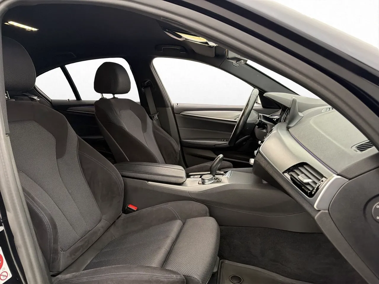 BMW 520 bild 9