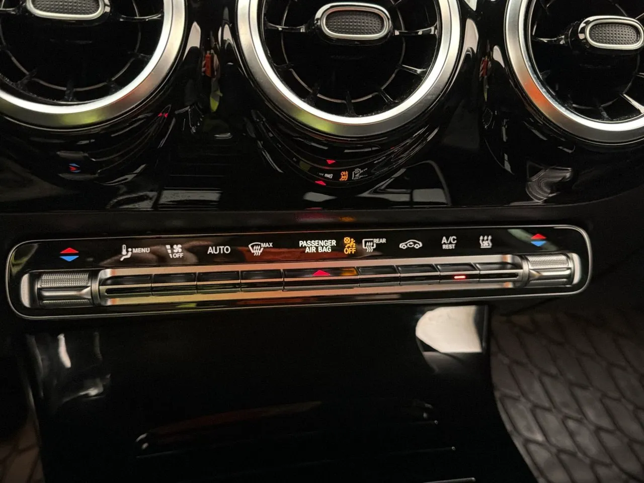 Mercedes CLA200 bild 26