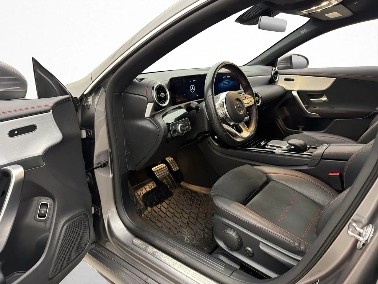 Mercedes CLA200 bild 15