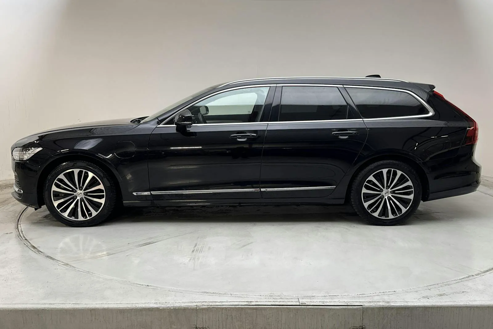 Volvo V90 bild 2