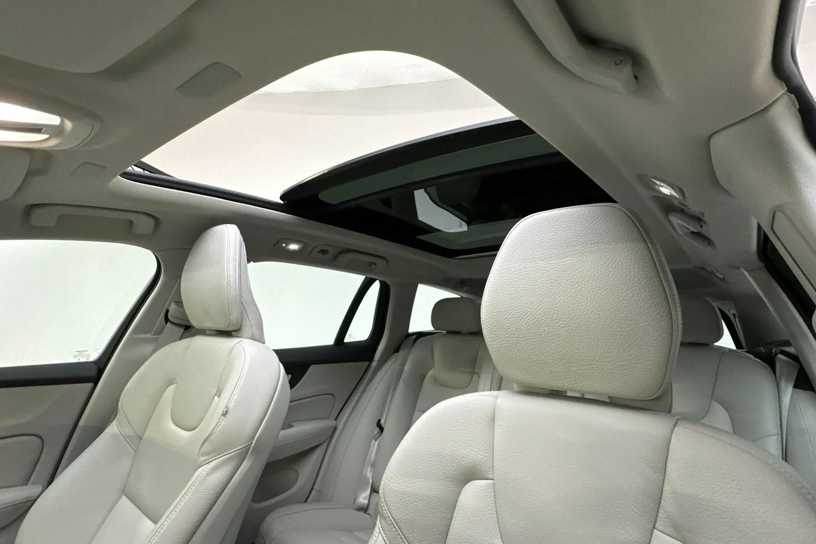 Volvo V60 bild 14
