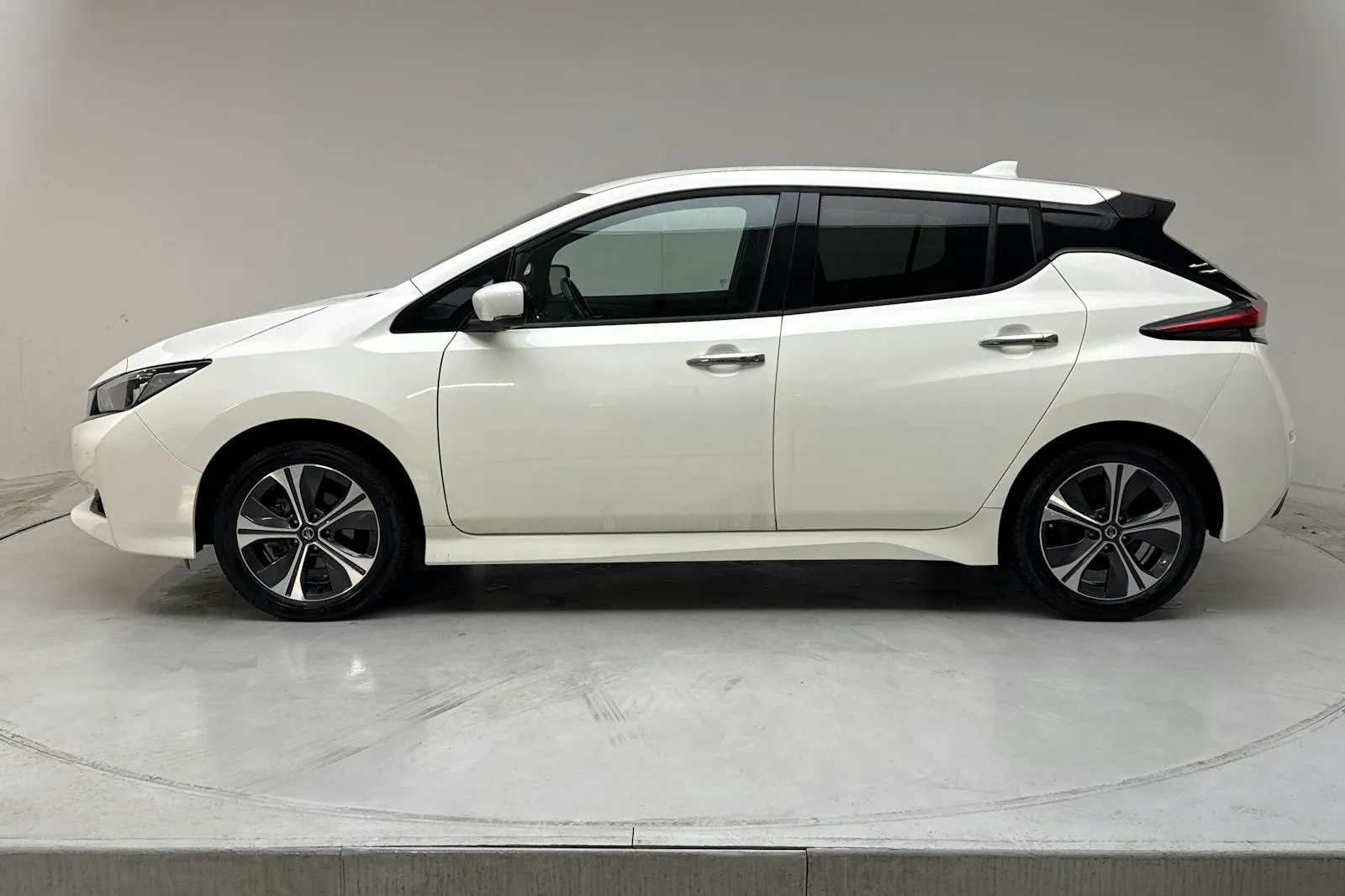 Nissan Leaf bild 2