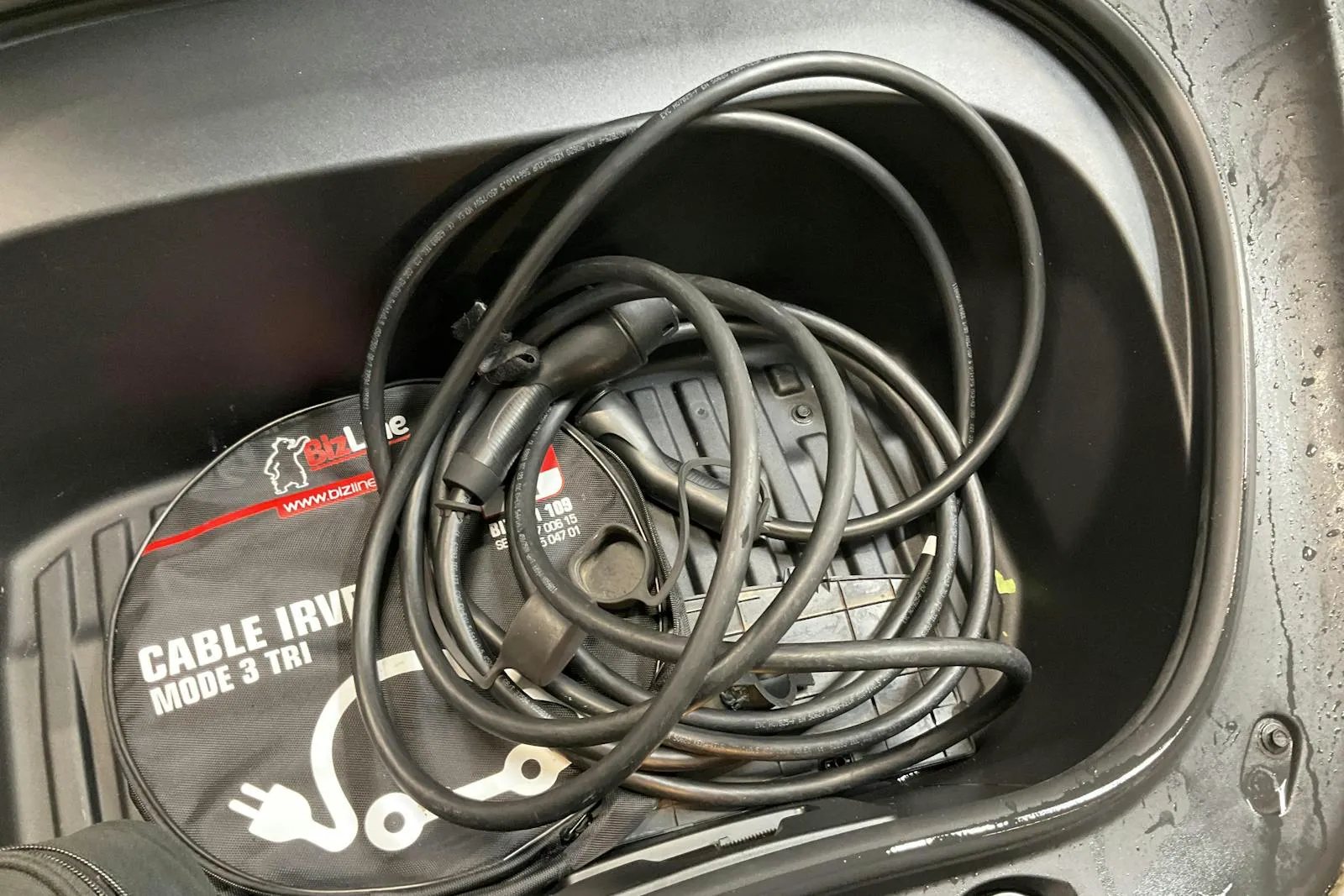 Tesla Model 3 bild 20