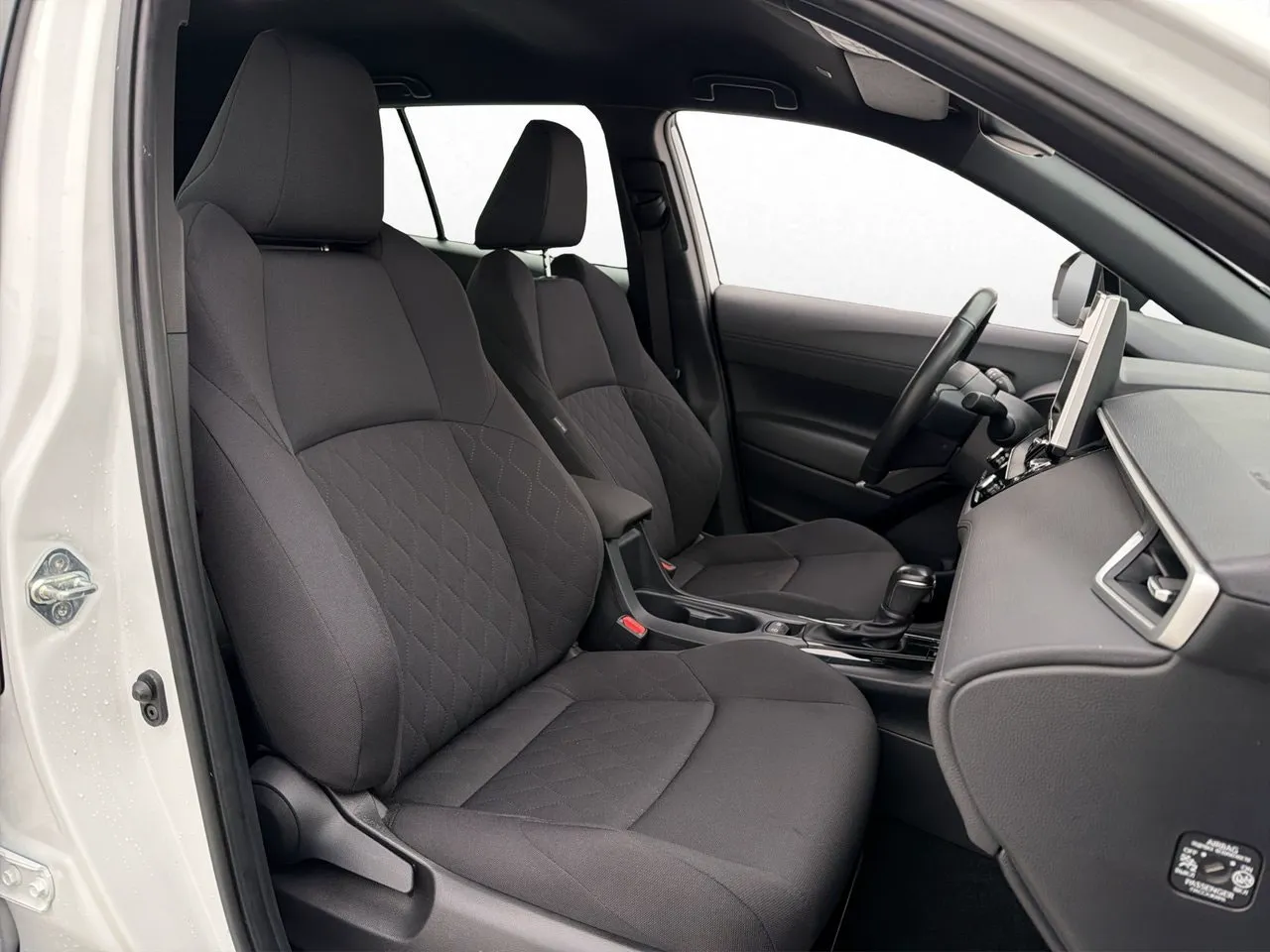 Toyota Corolla Cross bild 17