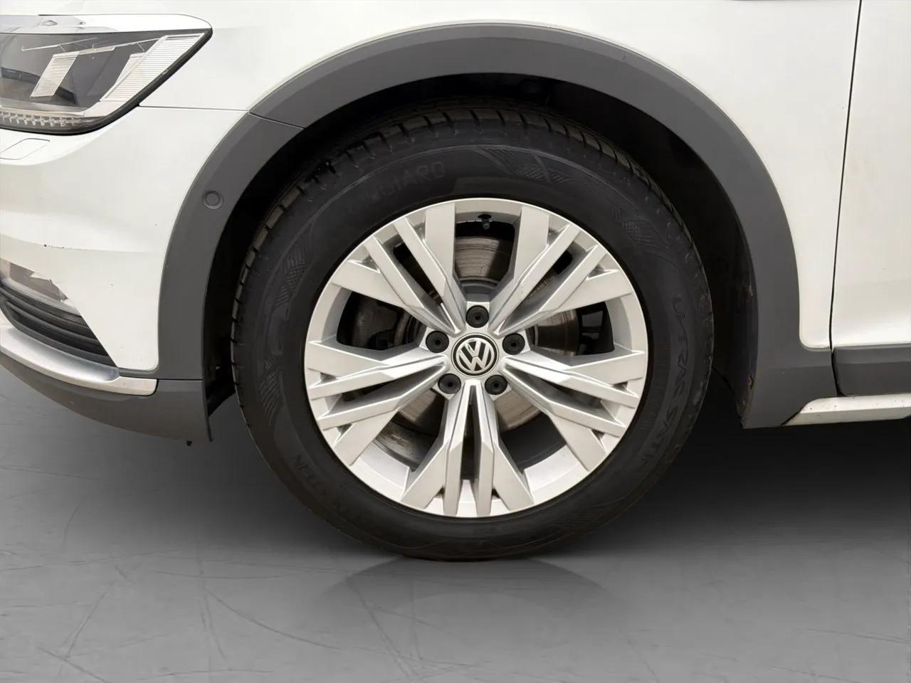 Volkswagen Passat bild 10