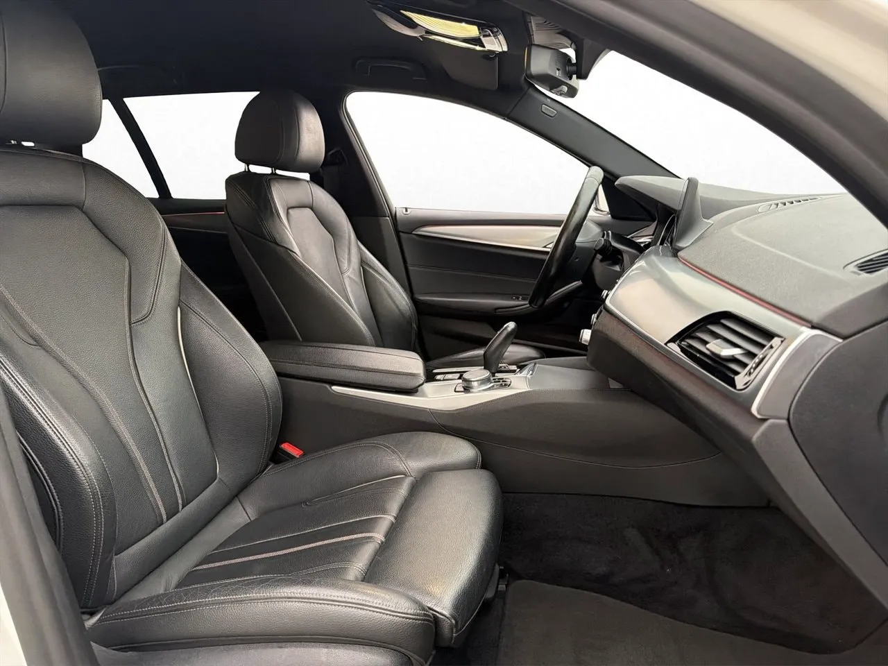 BMW 520 bild 16