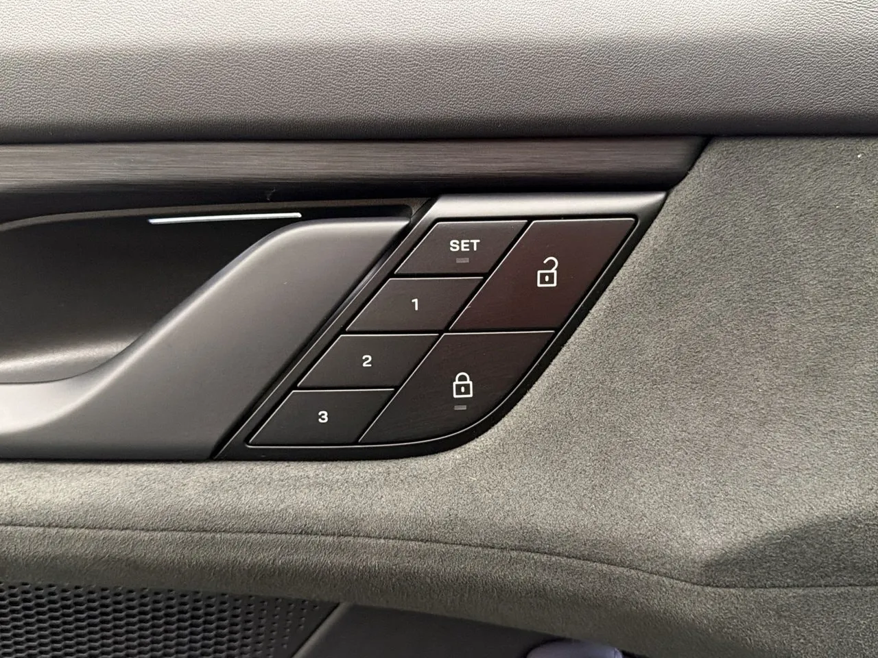 Porsche Taycan bild 16
