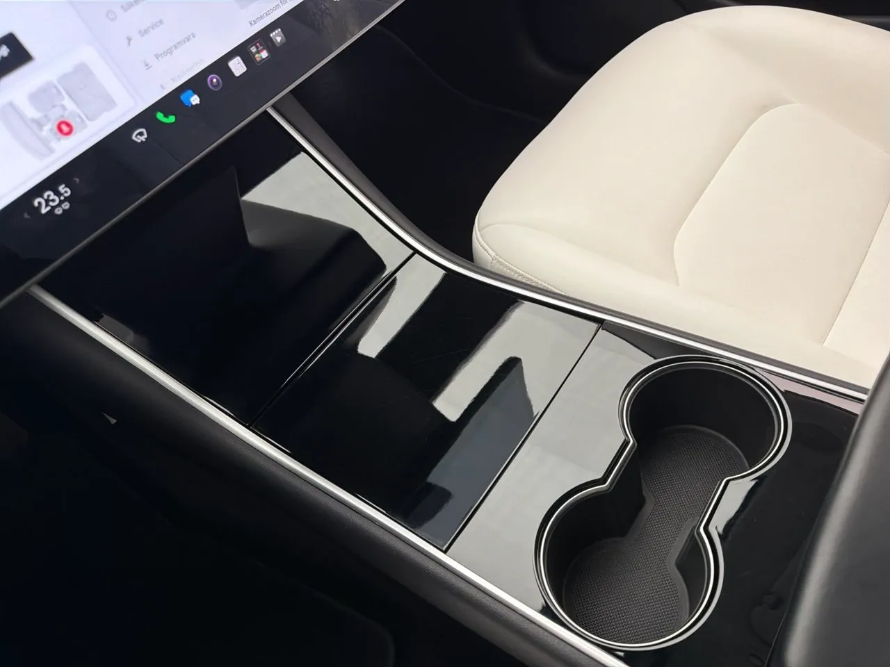 Tesla Model 3 bild 31