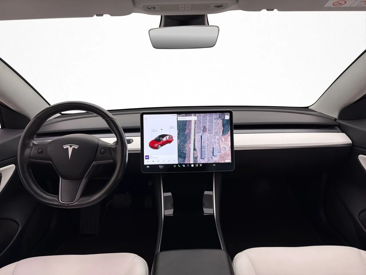 Tesla Model 3 bild 18