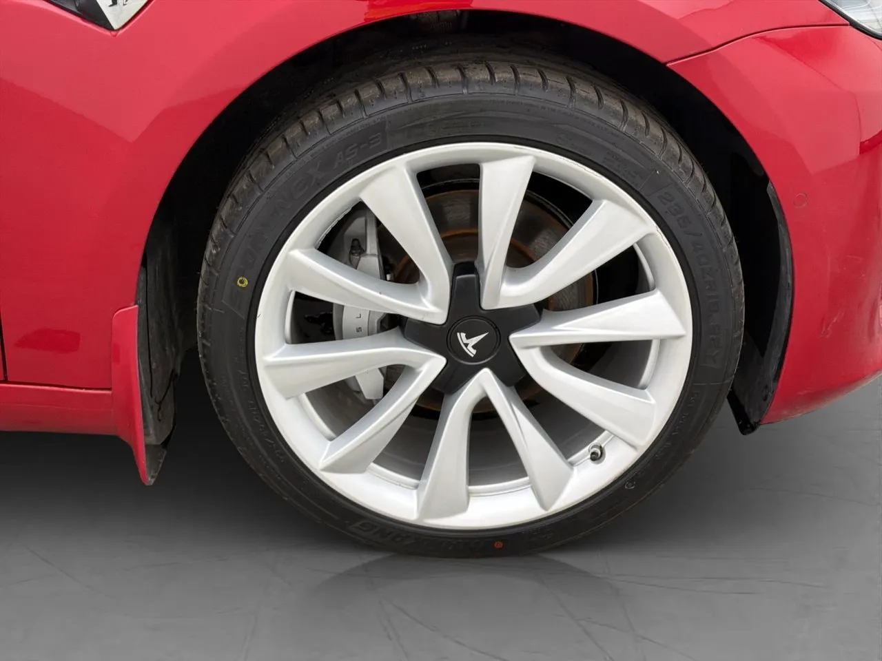 Tesla Model 3 bild 35