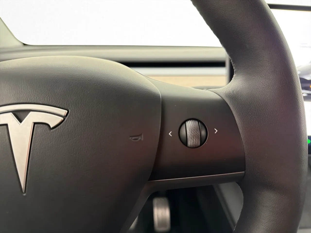 Tesla Model Y bild 20