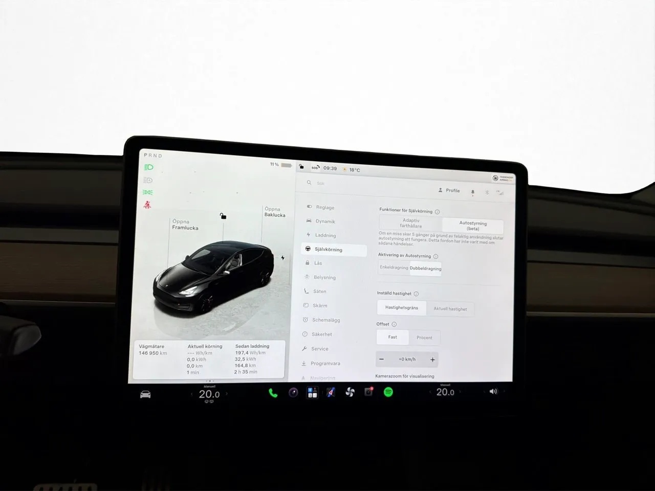 Tesla Model Y bild 25