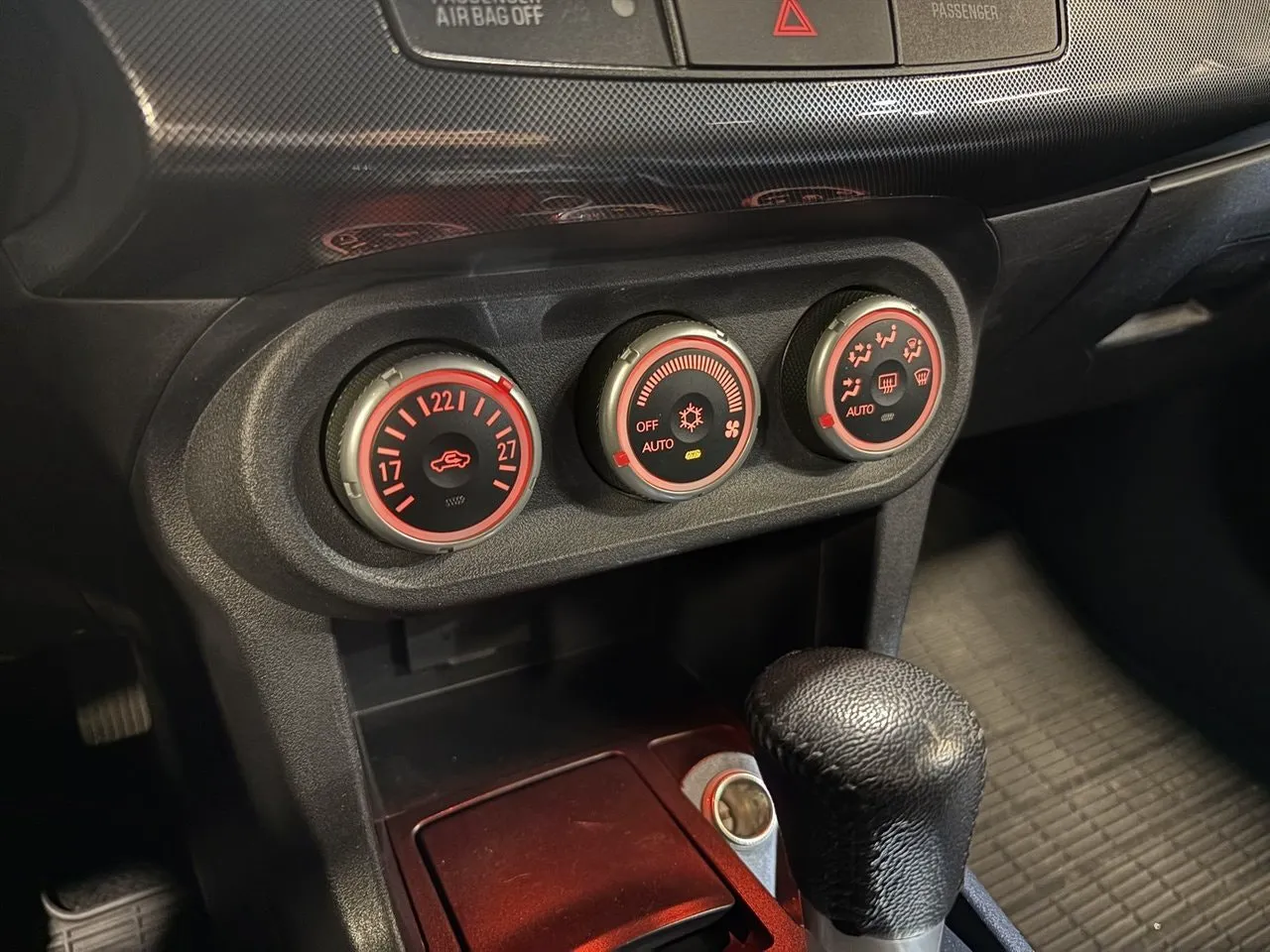 Mitsubishi Lancer bild 11