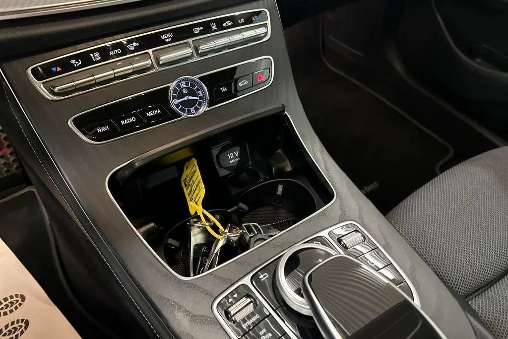 Mercedes E220 bild 12
