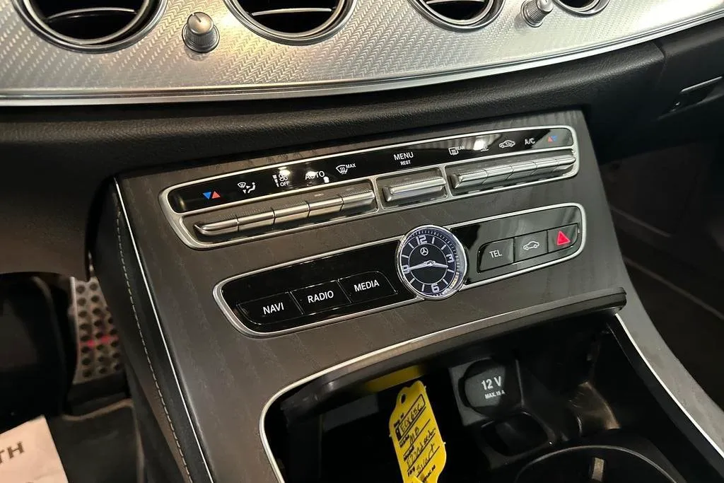 Mercedes E220 bild 13