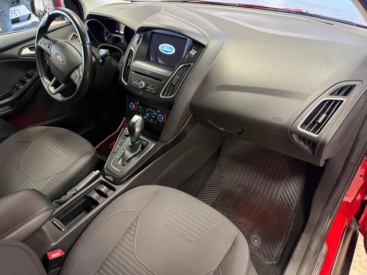 Ford Focus bild 19