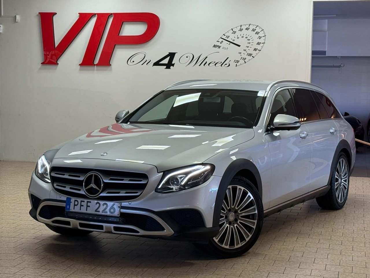Mercedes E220