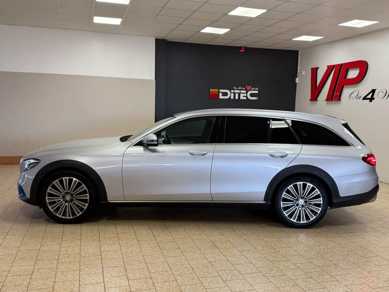 Mercedes E220 bild 5
