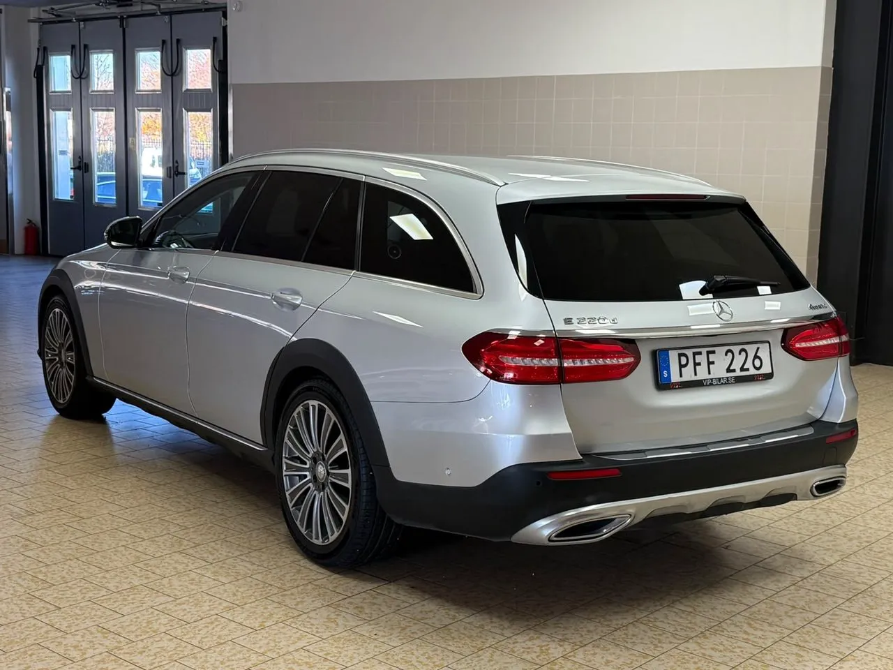 Mercedes E220 bild 6