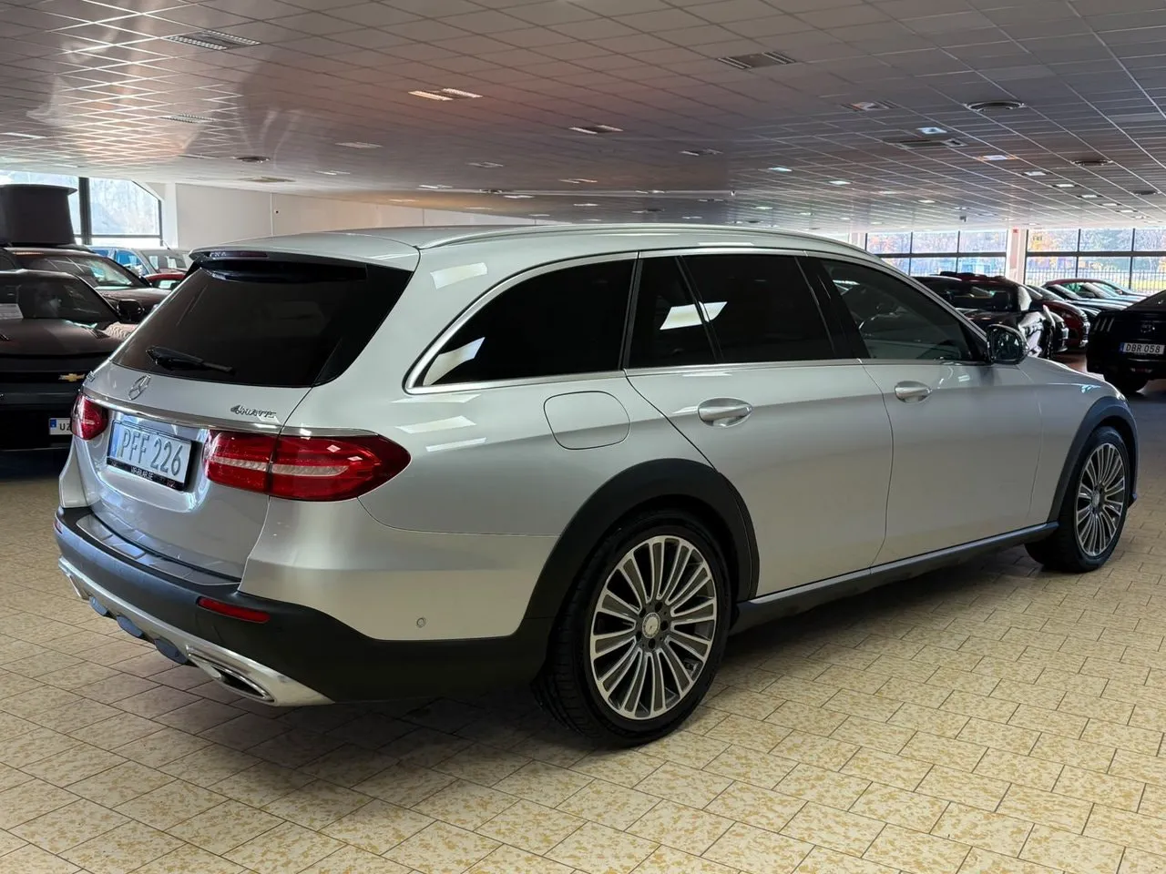 Mercedes E220 bild 8