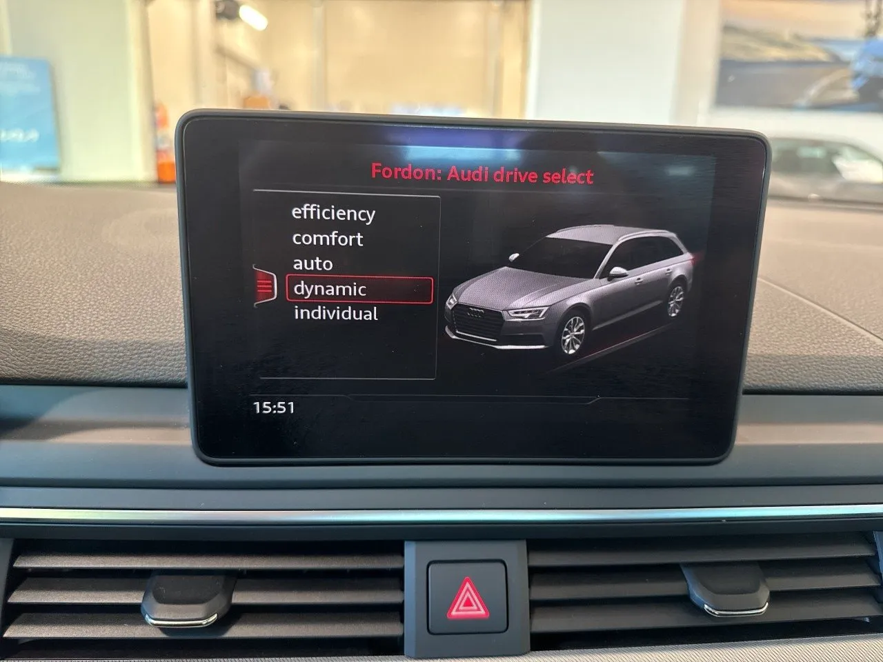 Audi A4 bild 12
