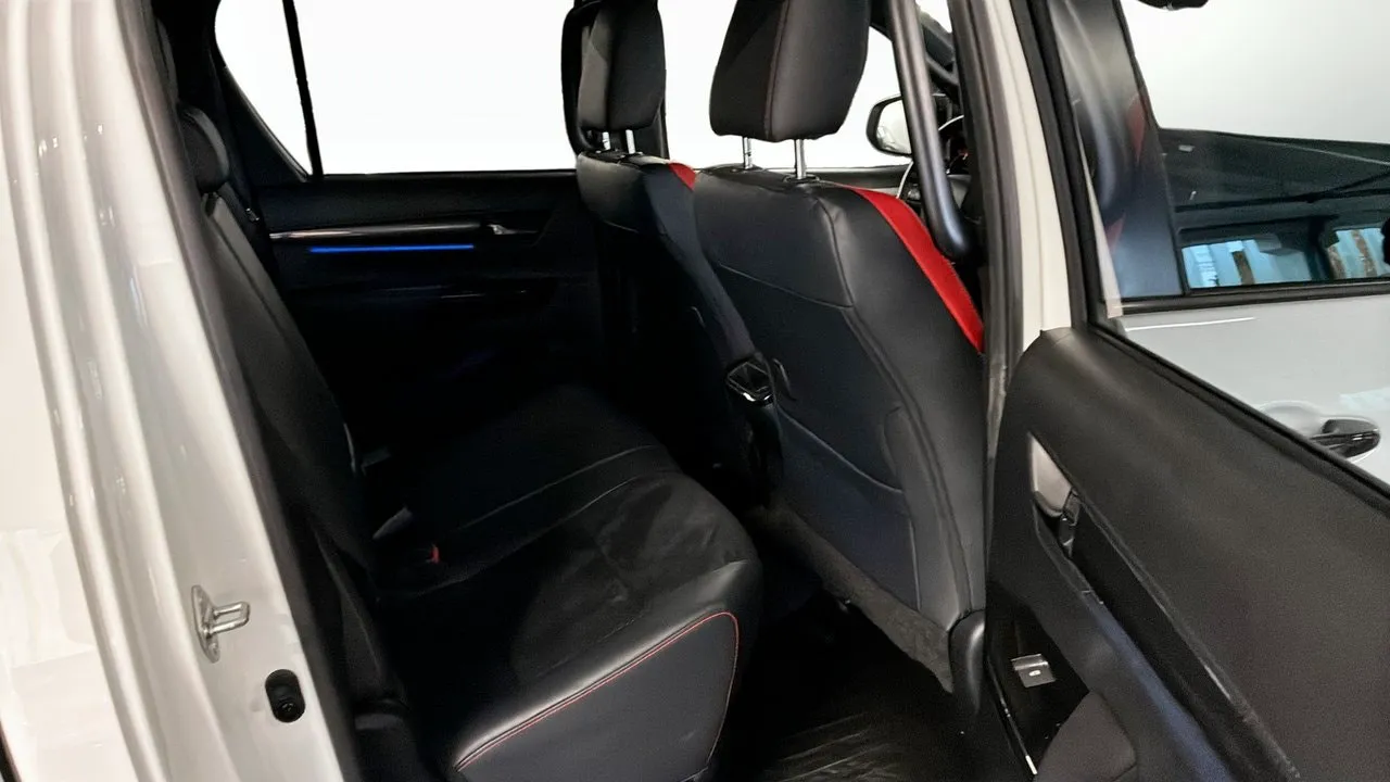 Toyota Hilux bild 5