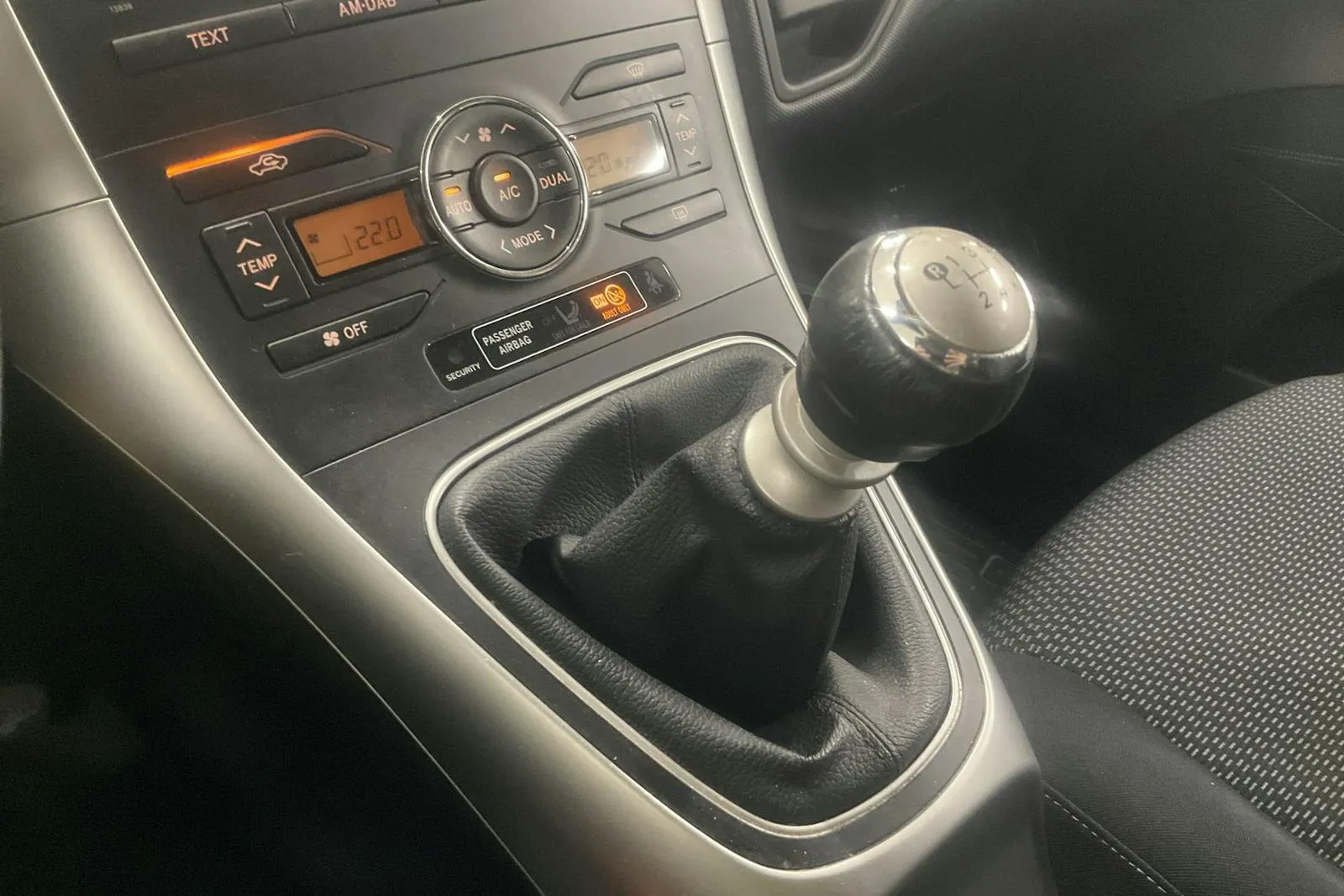 Toyota Auris bild 12