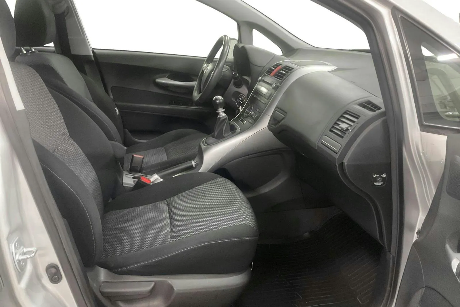 Toyota Auris bild 7