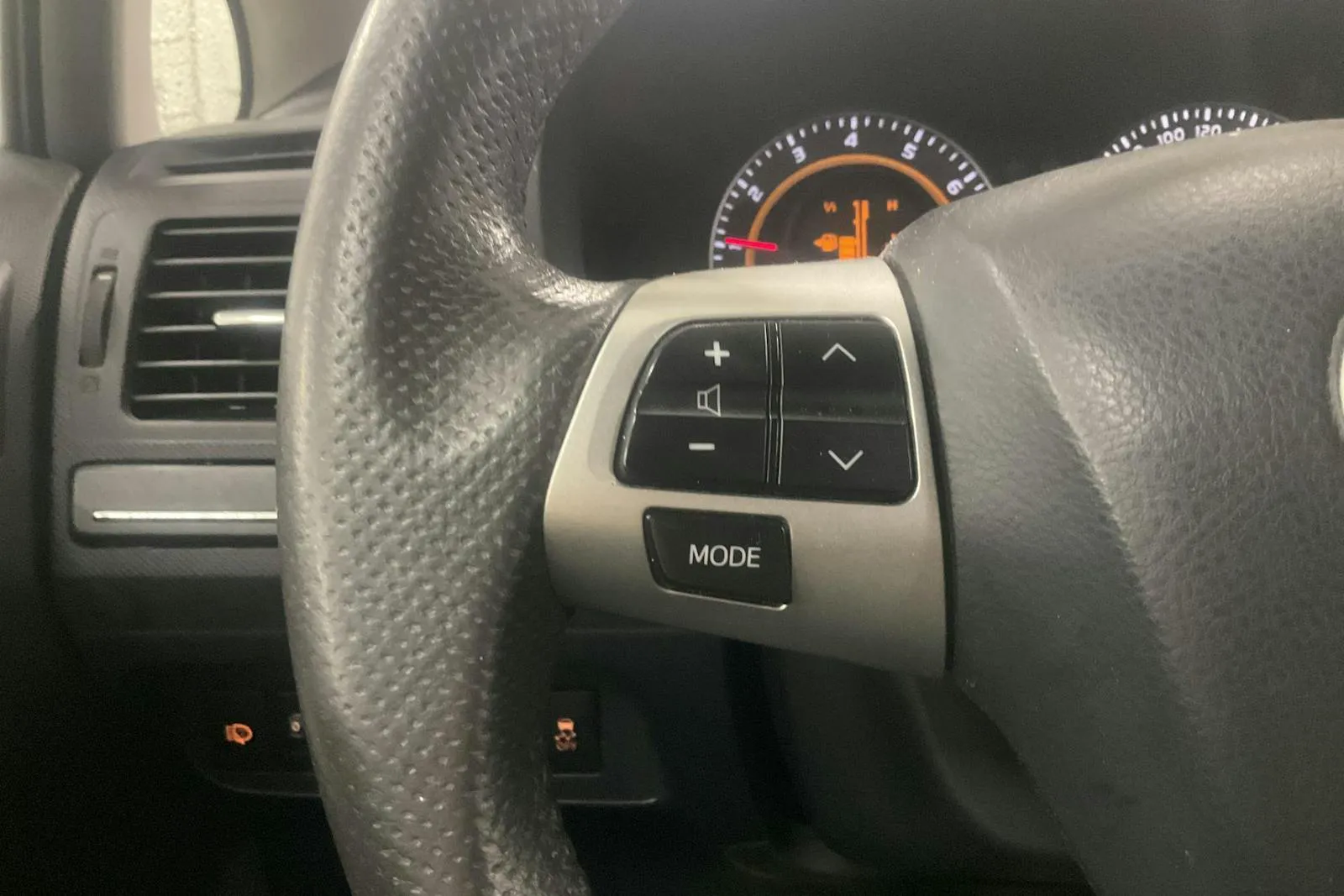 Toyota Auris bild 13