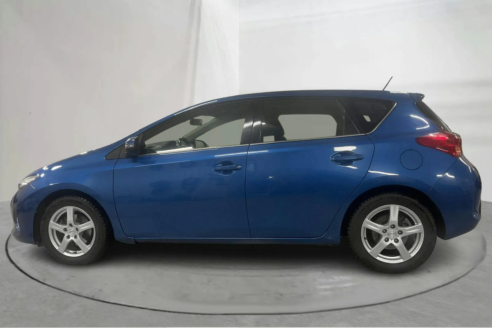 Toyota Auris bild 2