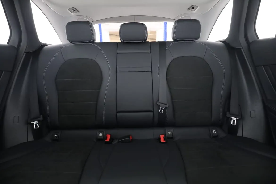 Mercedes GLC220 bild 16