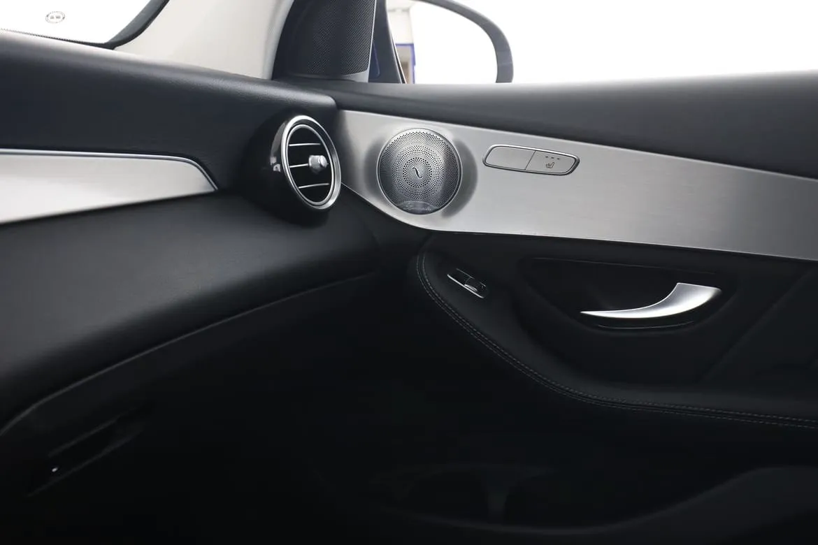 Mercedes GLC220 bild 30