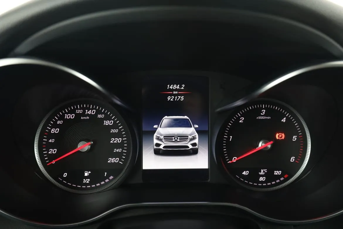 Mercedes GLC220 bild 20