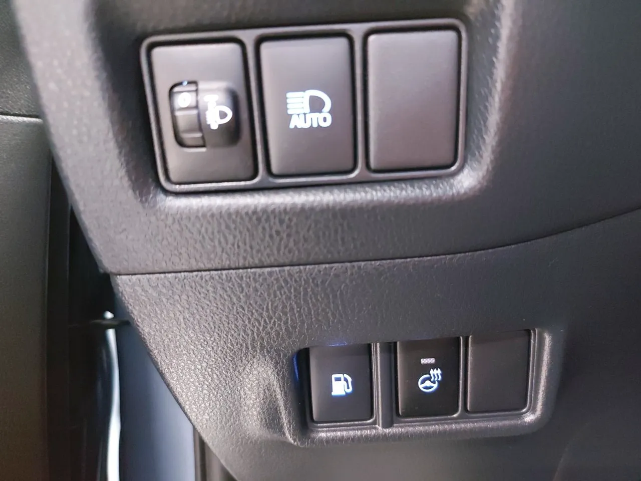 Toyota C-HR bild 12