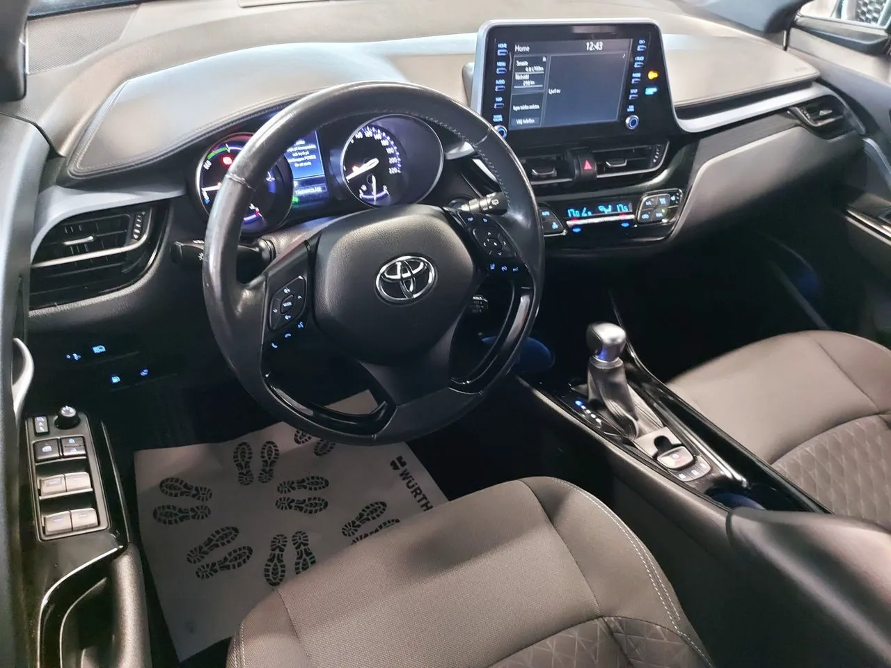 Toyota C-HR bild 13