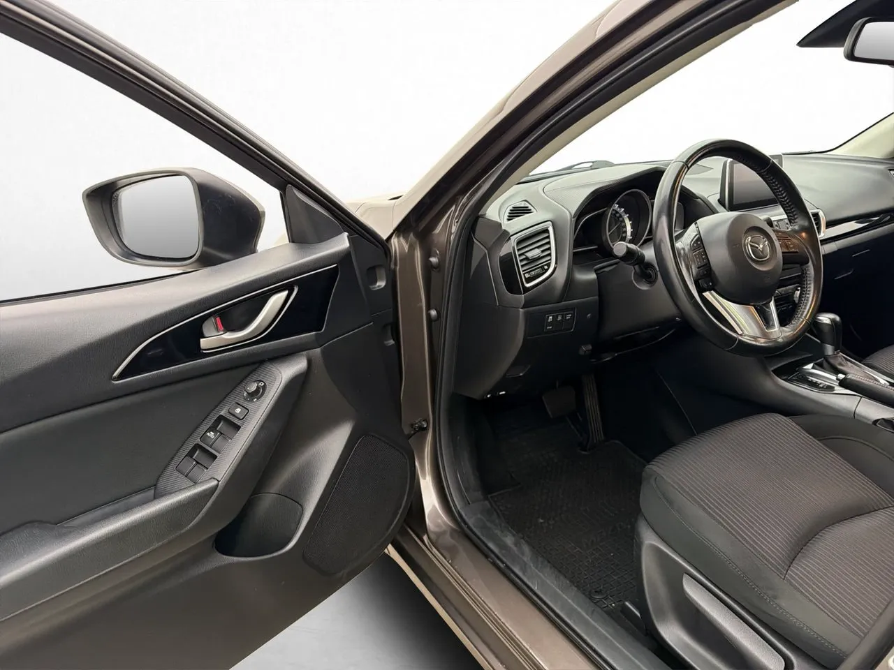 Mazda 3 bild 8