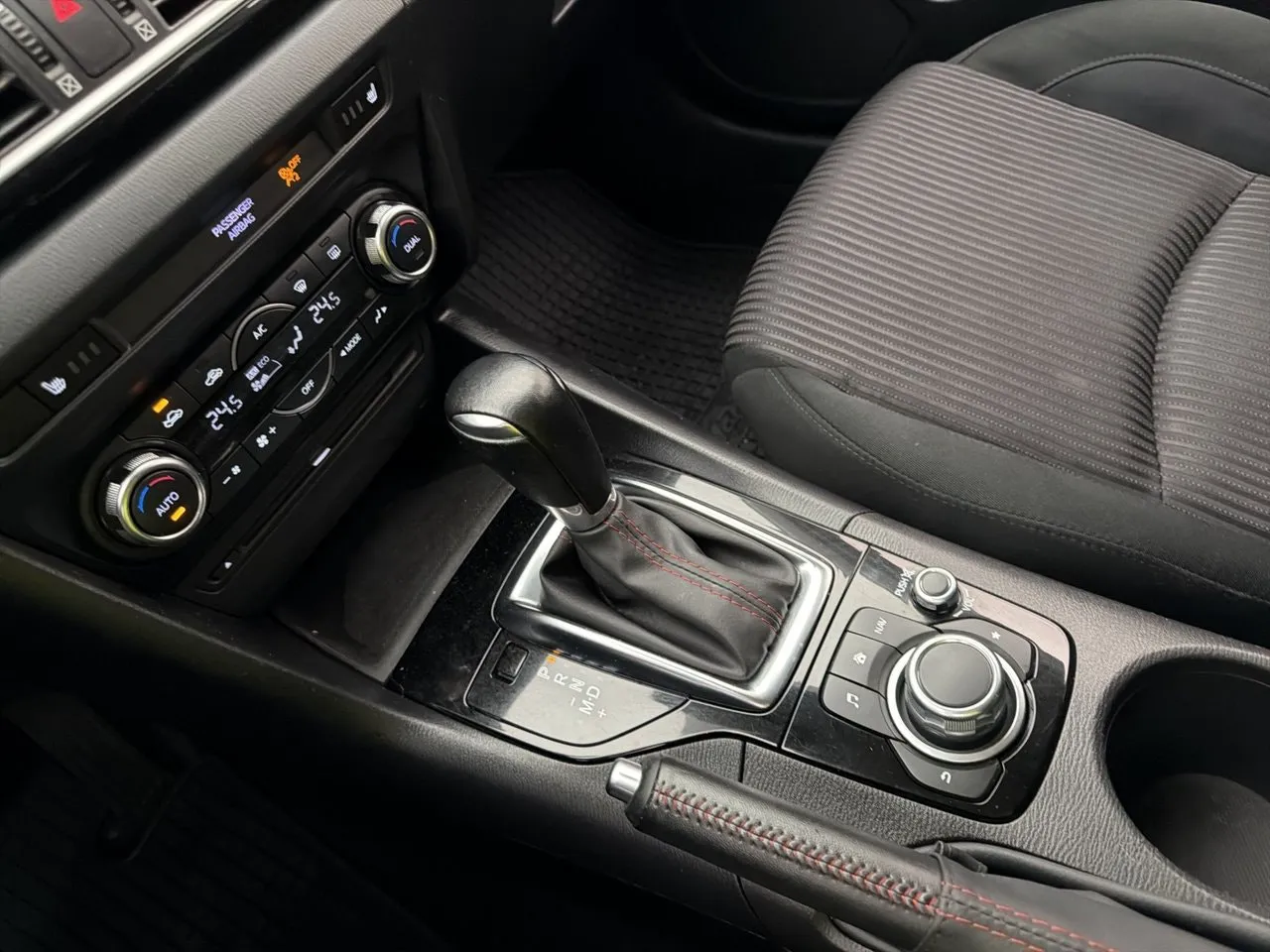 Mazda 3 bild 22