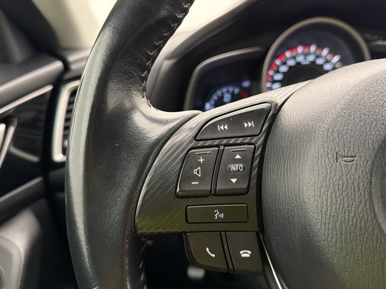 Mazda 3 bild 16
