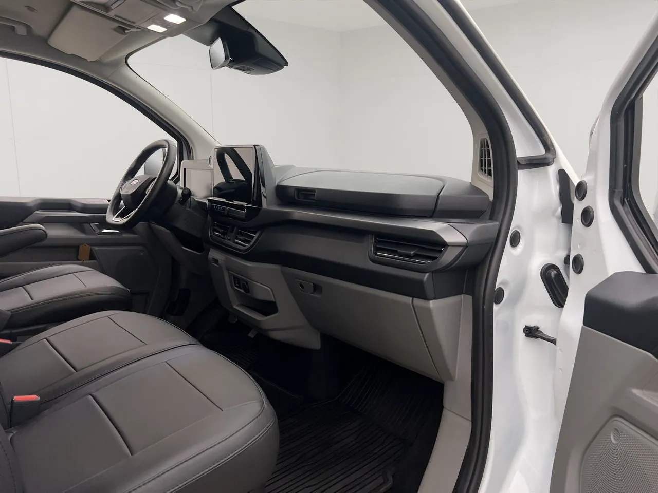 Ford Tourneo Custom bild 12