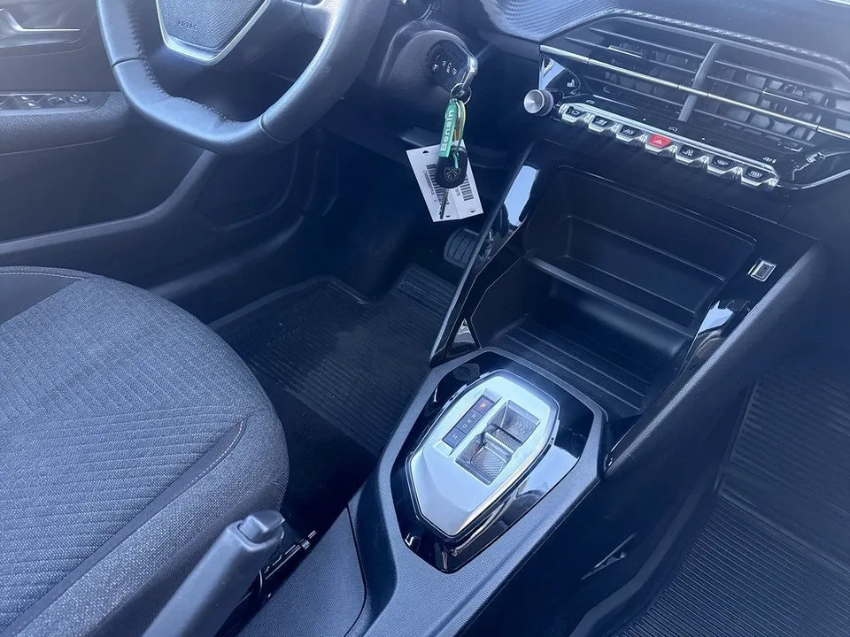 Peugeot 208 bild 10