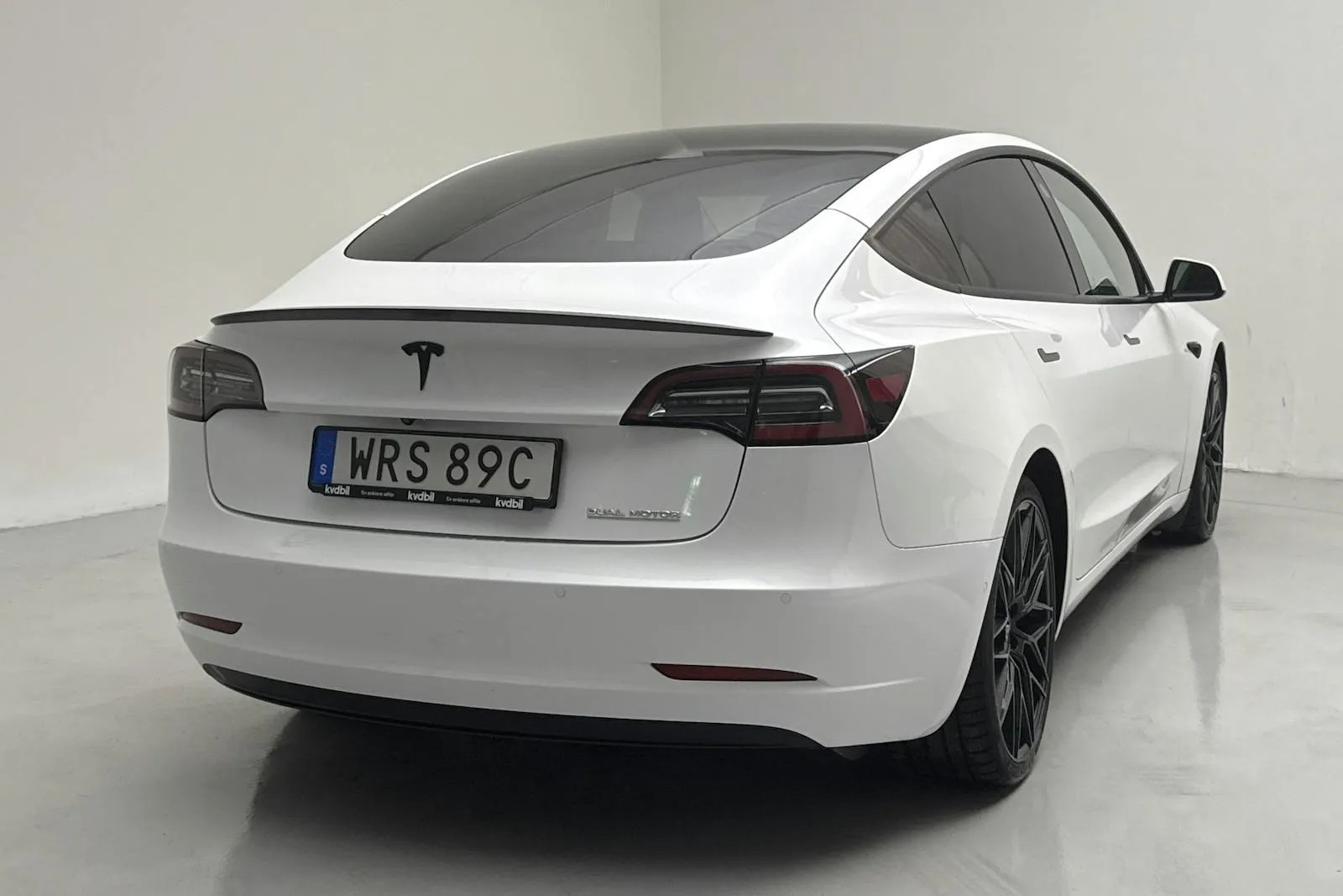 Tesla Model 3 bild 3