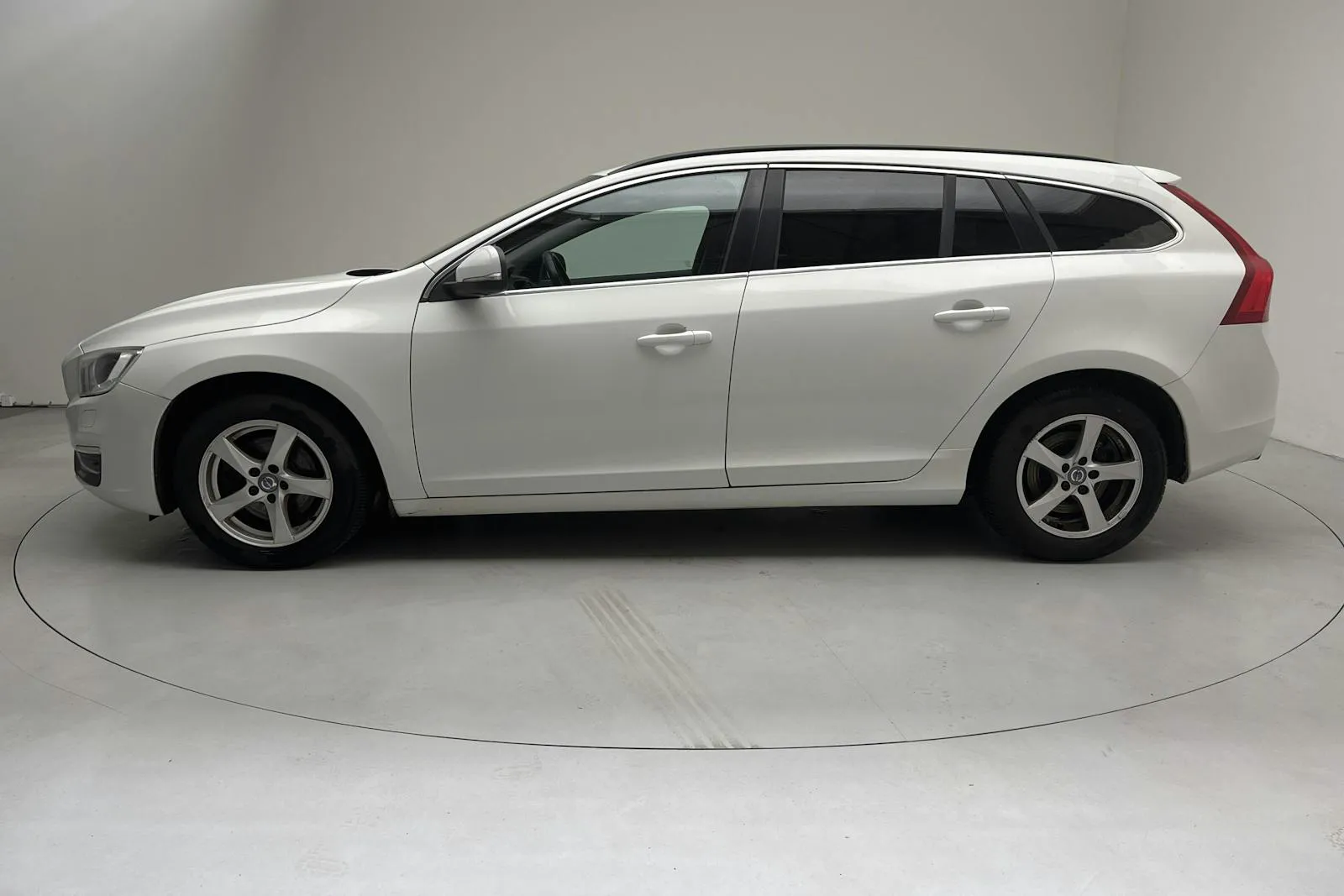 Volvo V60 bild 2