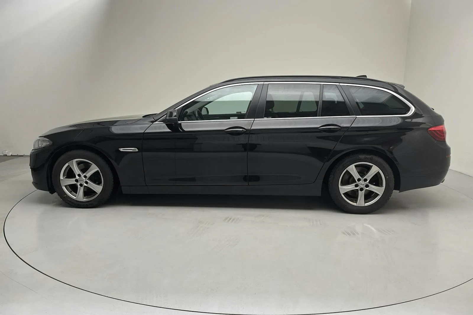 BMW 520 bild 2