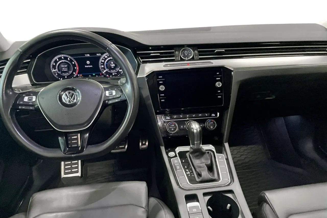 Volkswagen Passat bild 11