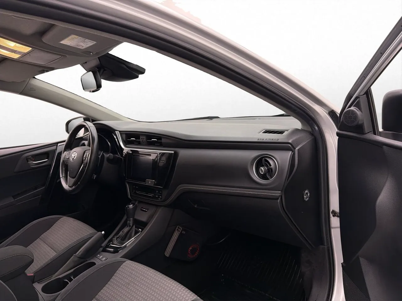 Toyota Auris bild 23
